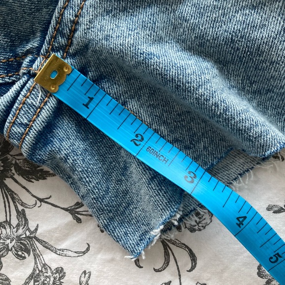 GEORGE high waisted light medium wash denim mom jean shorts ✨ 50% OFF BUNDLES ✨ - Picture 2 of 6